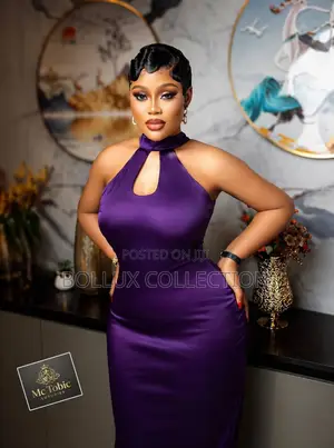“Midnight Glam” Halter Keyhole Bodycon Dress
