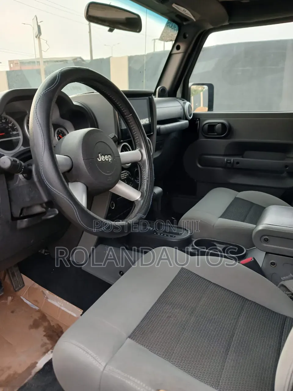 Land Rover Lr4 2012 Black