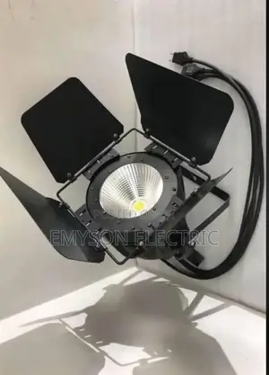 Stage Light Blocking Blade