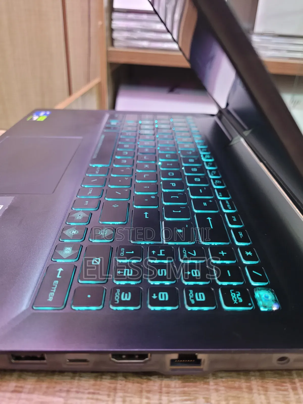 Laptop MSI Cyborg 15 16GB Intel Core i5 SSD 512GB