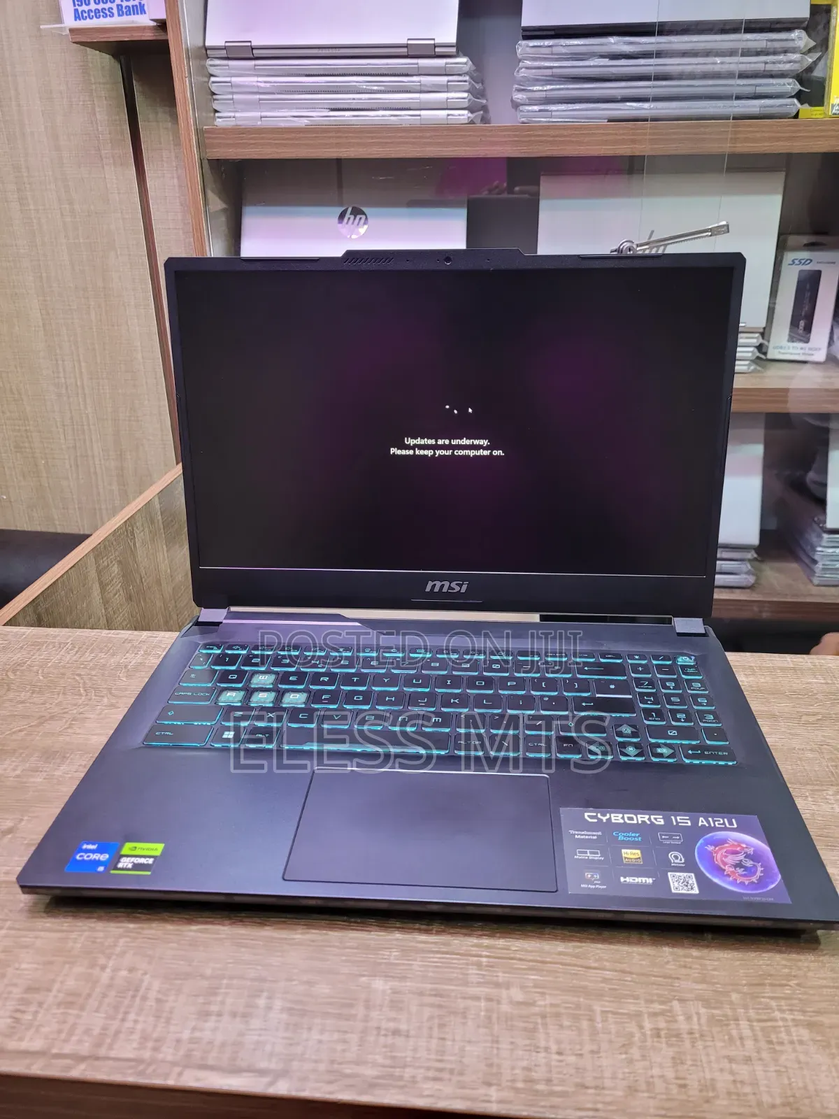 Laptop MSI Cyborg 15 16GB Intel Core i5 SSD 512GB