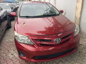 Toyota Corolla LE 4dr Sedan (1.8L 4cyl 4A) 2012 Red