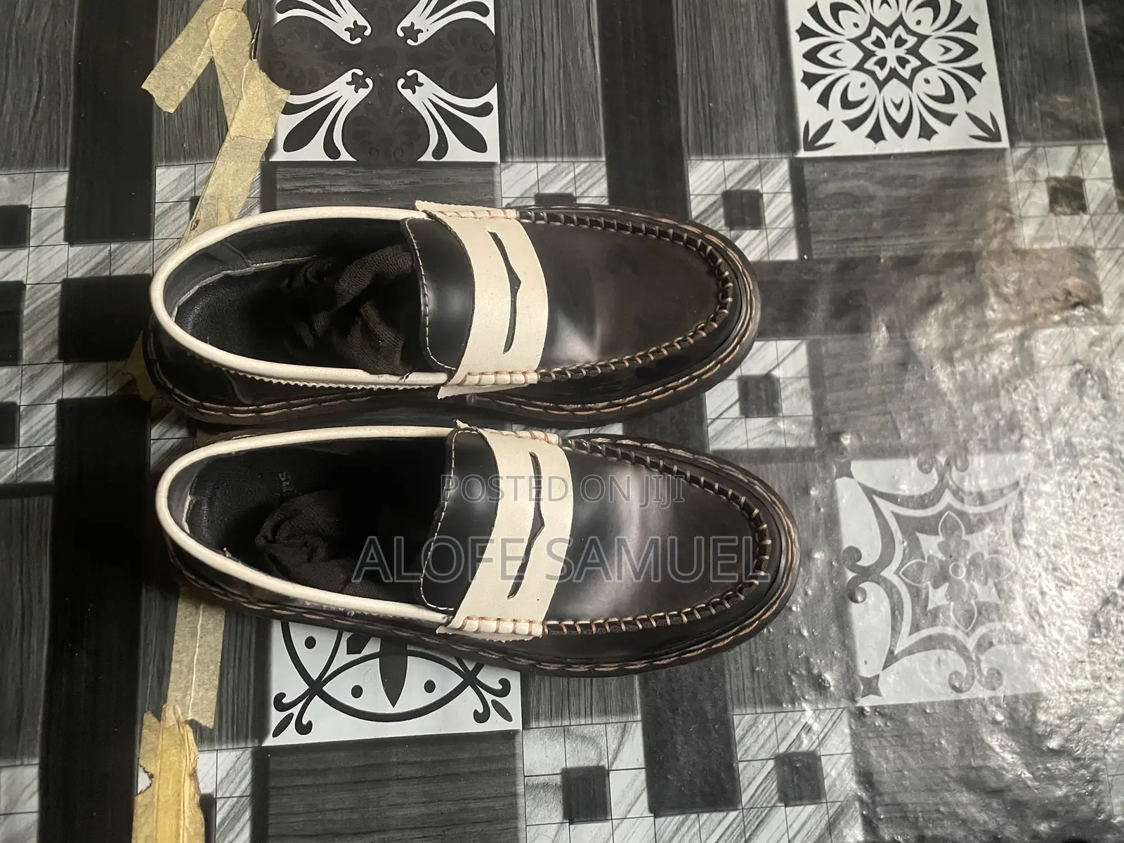 Dr Martens Shoe