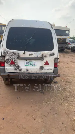 Mazda Bongo 2005 White