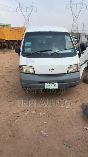 Mazda Bongo 2005 White