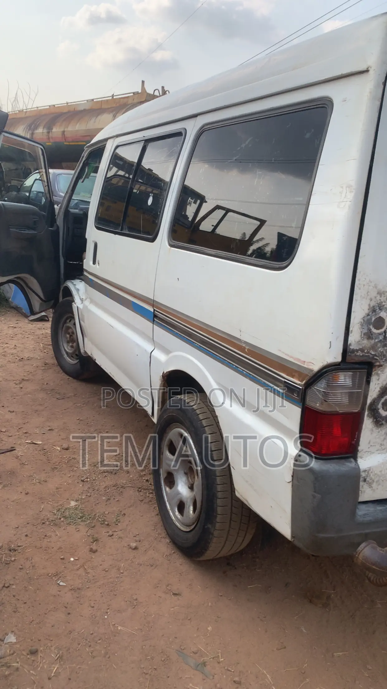 Mazda Bongo 2005 White