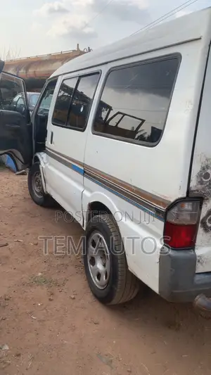 Mazda Bongo 2005 White