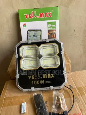 Veiimax 100w Solar Flood Light