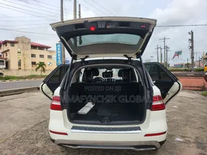 Mercedes-Benz M Class ML 350 4Matic 2013 White