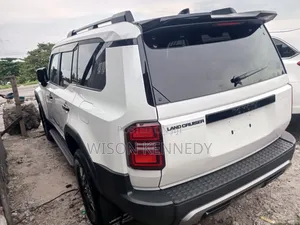 Toyota Land Cruiser 2024 White