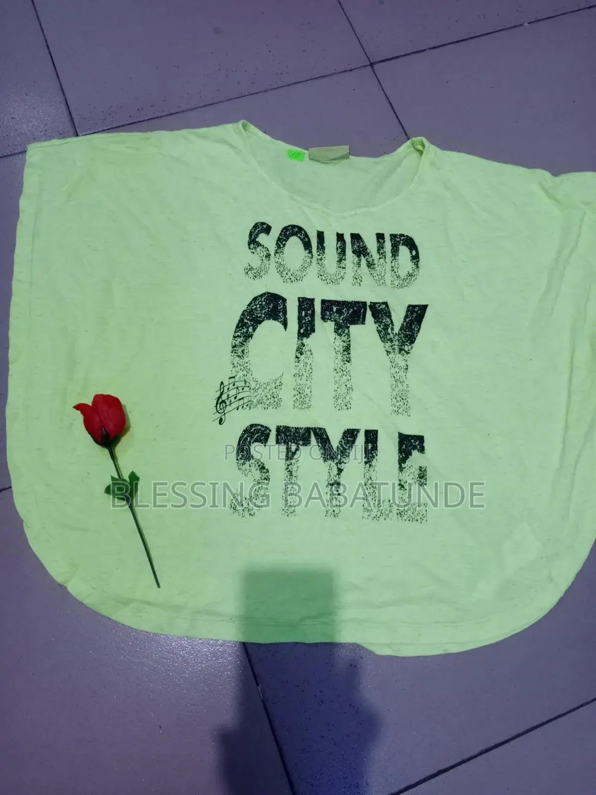 Women's Top