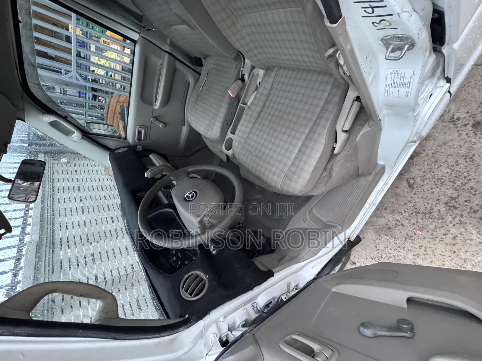 Suzuki Every 2010 White