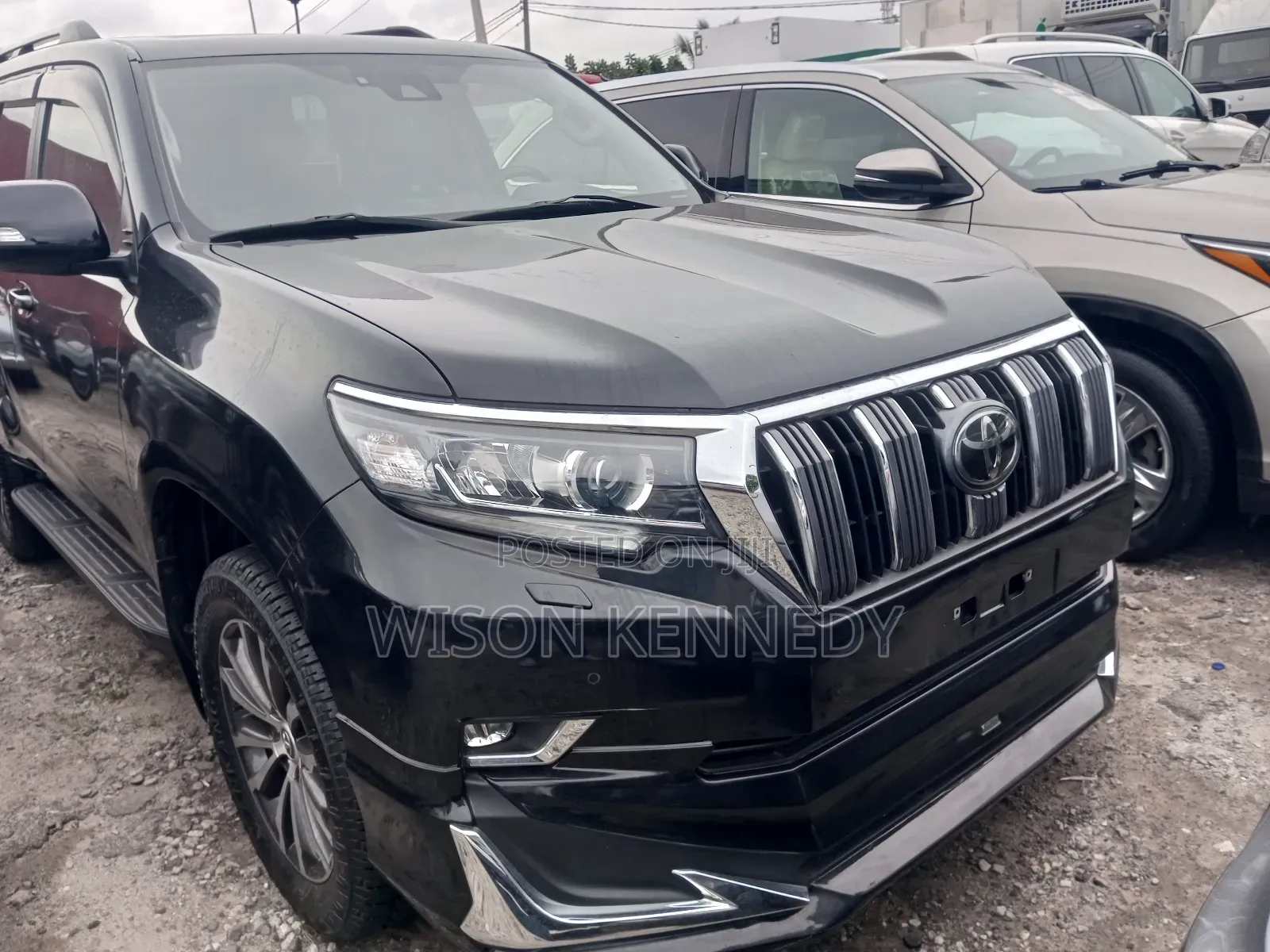 Toyota Land Cruiser Prado 2017 Gray