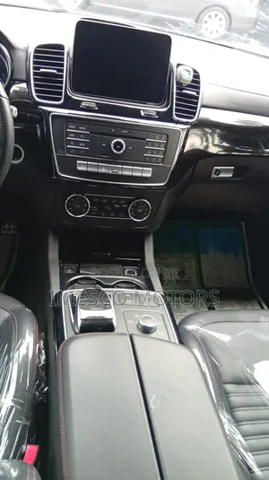 Mercedes-Benz GLE-Class AMG GLE 43 4MATIC 2018 White