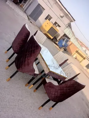 Brand New Top Quality 6 Seaters Faux Marble Dinning Set