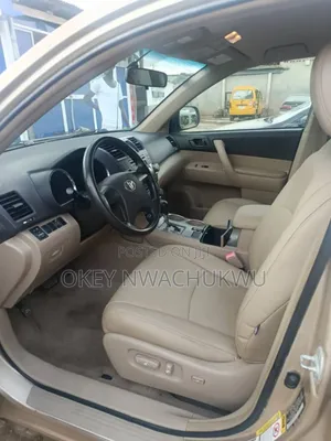 Toyota Highlander 2009 Gold