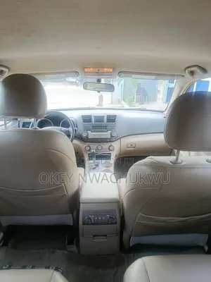 Toyota Highlander 2009 Gold
