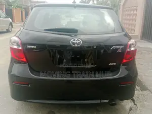 Toyota Matrix Hatchback FWD (1.8L 4cyl 5M) 2009 Black