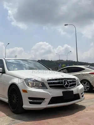 Mercedes-Benz C300 Luxury 4Matic Sedan AWD (3.5L 6cyl 7A) 2013 White