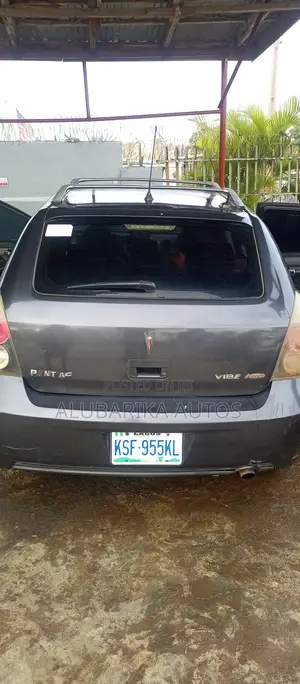 Pontiac Vibe 2010 Gray