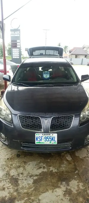 Pontiac Vibe 2010 Gray