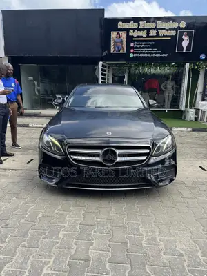 Mercedes-Benz E300 2018 Black