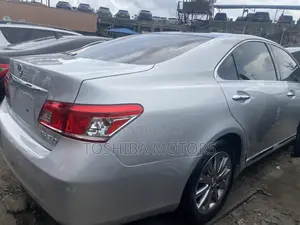 Lexus ES 350 2011 Silver