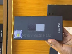 New Samsung Galaxy Z Flip 5 256 GB Black