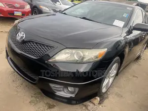 Toyota Camry SE V6 4dr Sedan (3.5L 6cyl 6A) 2011 Black