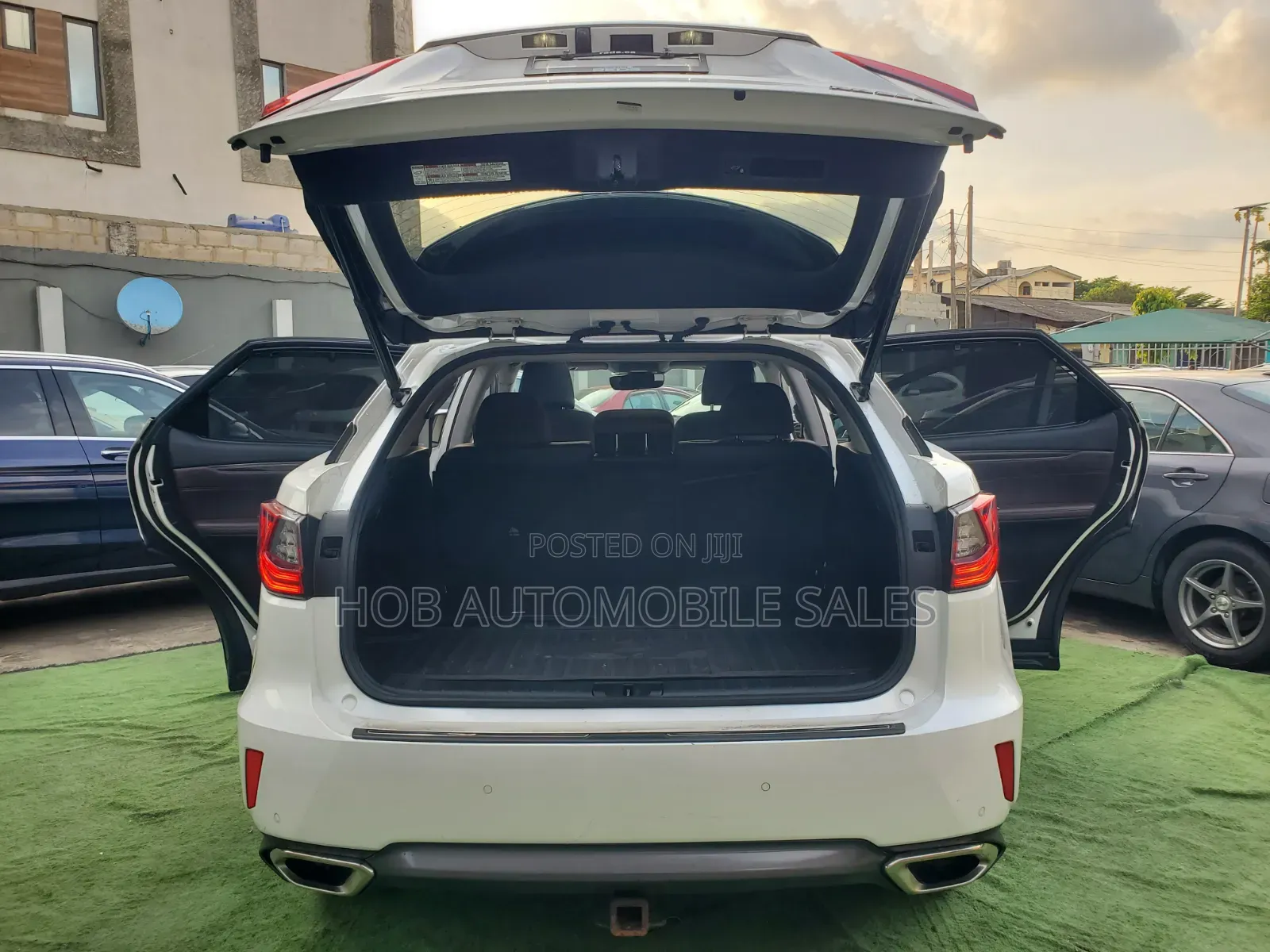 Lexus RX 350 AWD 2017 White