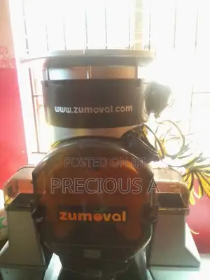 Omcan Zumoval Automatic Citrus Juicer