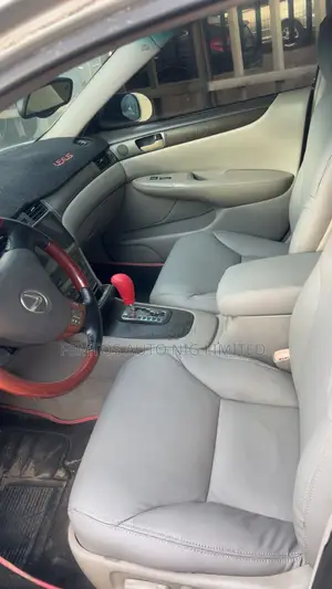 Lexus ES 330 Sedan 2004 White