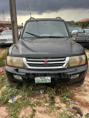 Mitsubishi Pajero Pininfarina 2002 Black