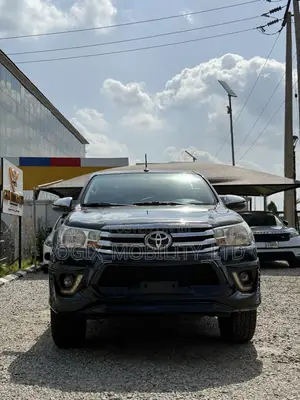 Toyota Hilux 2018 Black