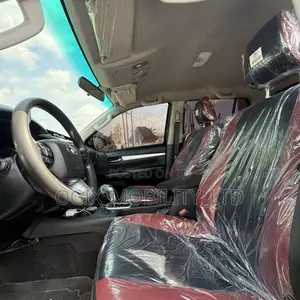 Toyota Hilux 2018 Black
