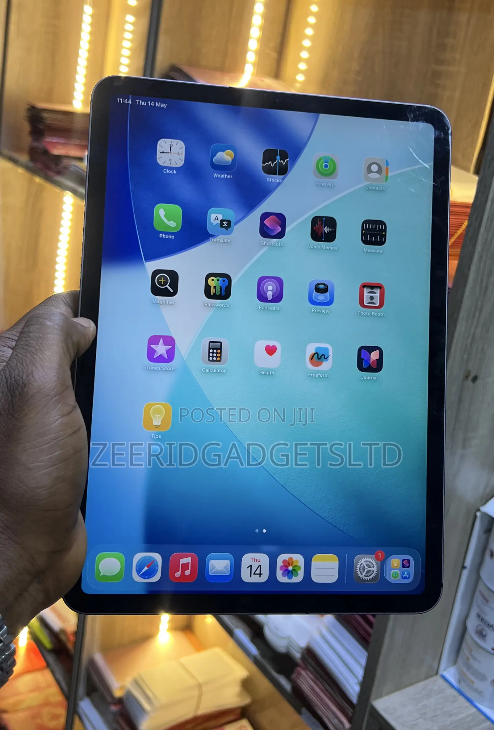 Apple iPad Pro (2022) 64 GB Gray