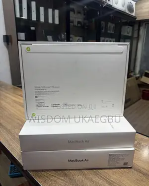 New Laptop Apple MacBook Air 2026 M5 13-inch 24GB Apple M5 SSD 1T