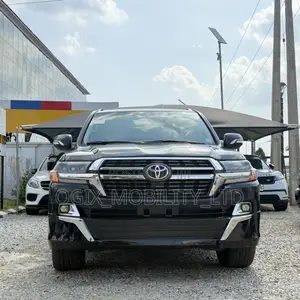 Toyota Land Cruiser 2010 Black