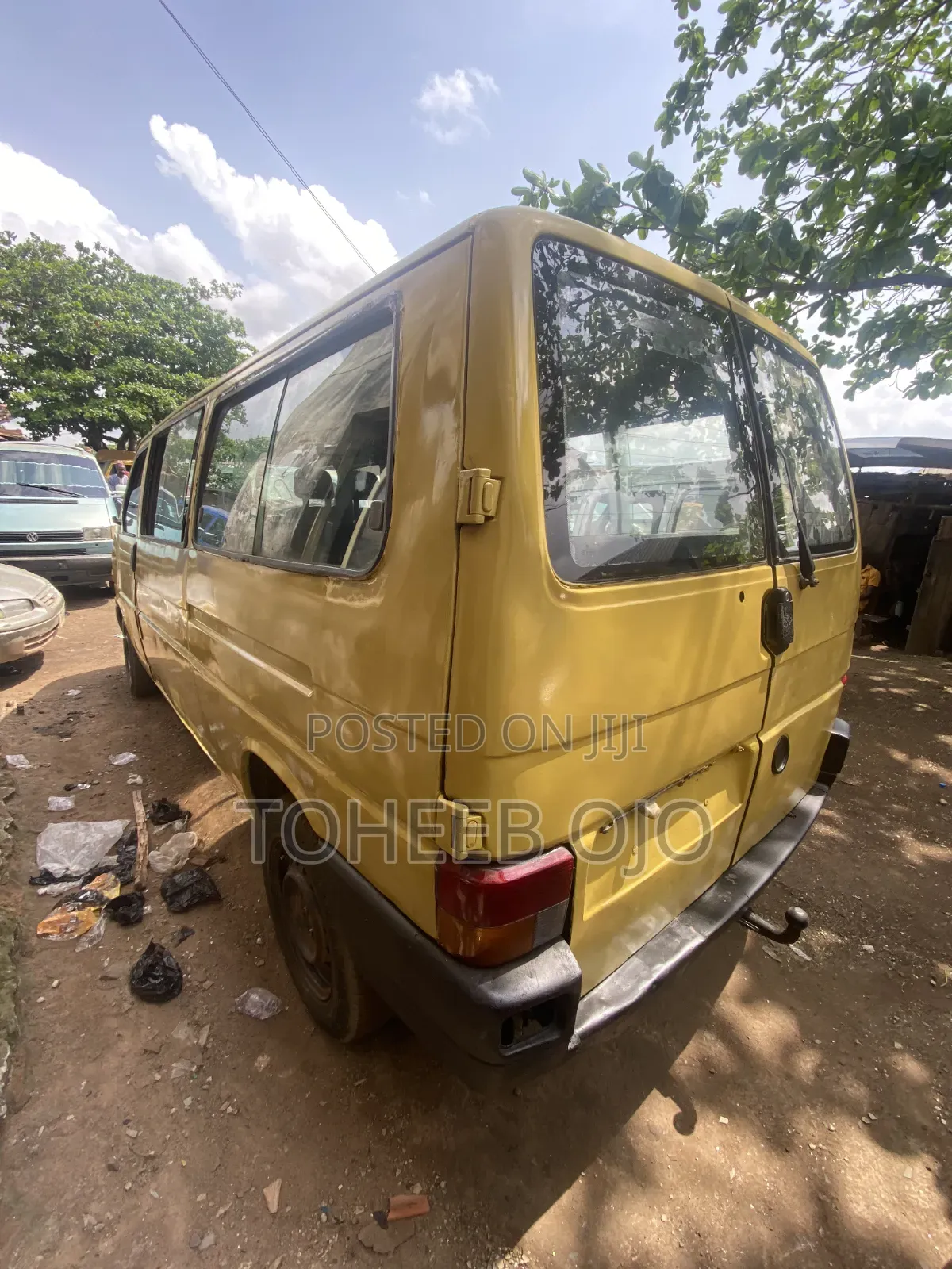 Volkswagen Transporter 1998 Yellow
