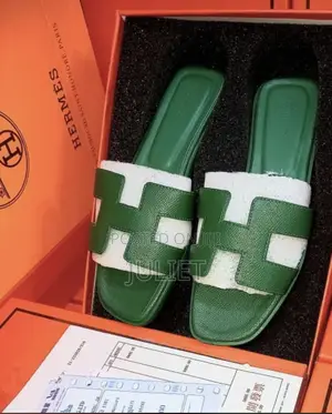 Flat Slippers