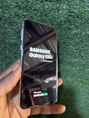 Samsung Galaxy S10e 128 GB Blue