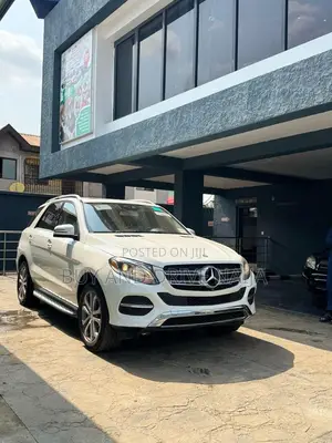 Mercedes-Benz GLE-Class 2017 White