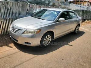 Toyota Camry LE 4dr Sedan (2.4L 4cyl 5A) 2009 Silver