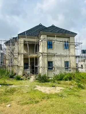 4bdrm Duplex in Lugbe District for sale