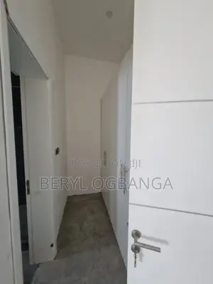 5bdrm Duplex in Ikate for sale