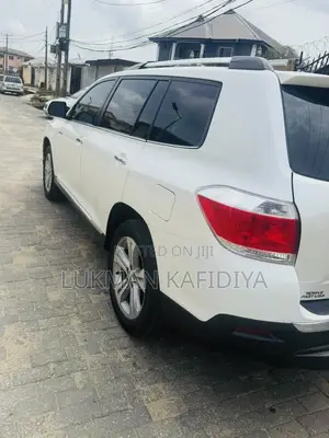 Toyota Highlander 2013 White