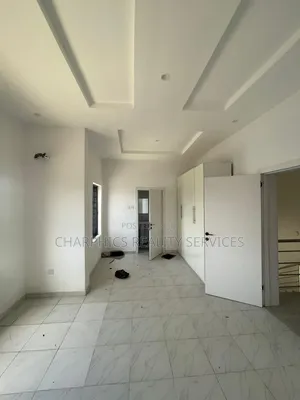 3bdrm Duplex in Lekki Phase 2 for rent