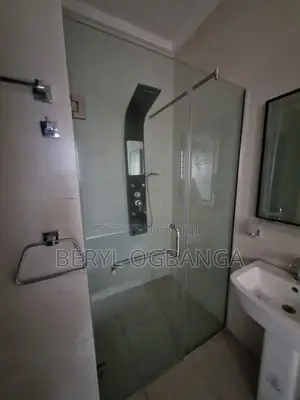 4bdrm House in Ikota for sale