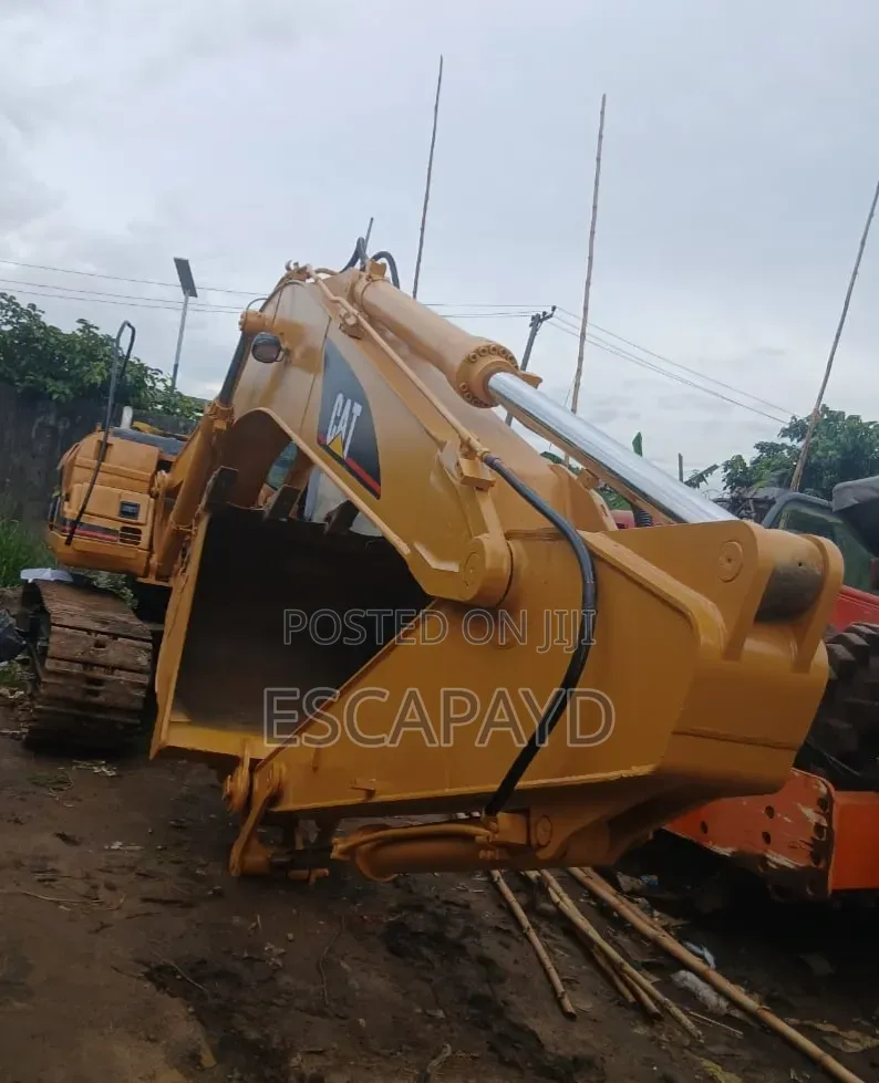 Cat 320bl Excavator Clean – Strong Performance Ready to Work