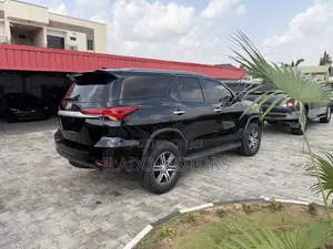 Toyota Fortuner 2024 Black